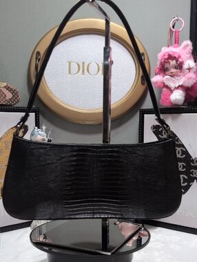 Salvatore Ferragamo Vintage Black Lizard Embossed Baguette Shoulder Bag 🔥🔥